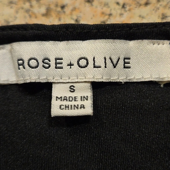 Rose+Olive  Stretchy Flared Bottom Long Sleeve Top Black & White Women sz Small - Picture 6 of 13